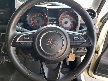 2024-Suzuki-Jimny-15-GLX-AllGrip-5-Door-Auto_14