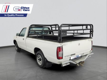 2018-Nissan-NP300-20i-LWB-Single-Cab_2