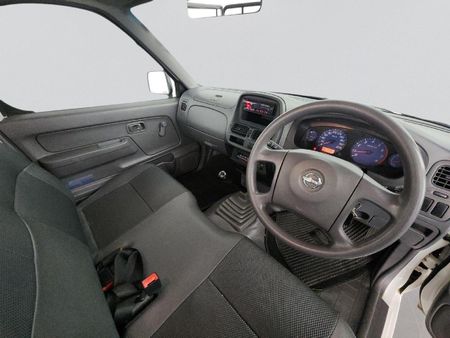 2018-Nissan-NP300-20i-LWB-Single-Cab_6