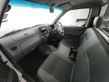 2018-Nissan-NP300-20i-LWB-Single-Cab_7