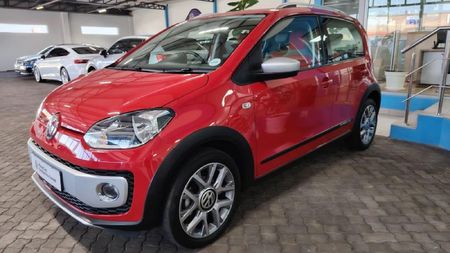 2016-Volkswagen-Up-Cross-Up-10-5-dr_2