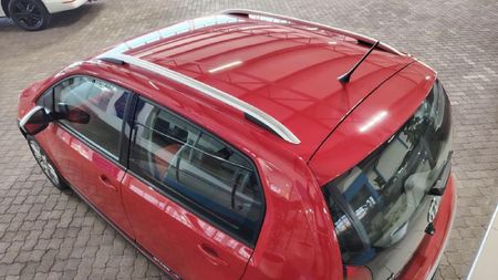 2016-Volkswagen-Up-Cross-Up-10-5-dr_3