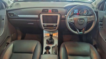 2025-JAC-T8-20-CTI-Super-Lux-Double-Cab_6