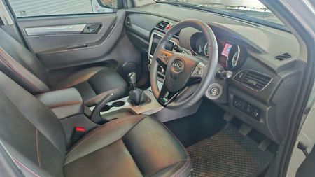 2025-JAC-T8-20-CTI-Super-Lux-Double-Cab_7