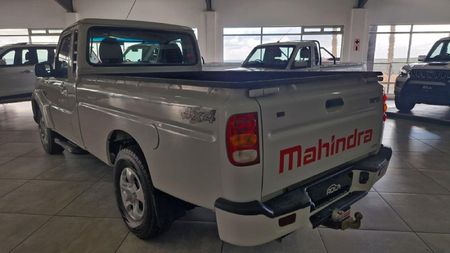 2023-Mahindra-Pik-Up-22-mHawk-S6-4x4-Single-Cab_3