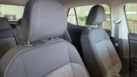 2026-Volkswagen-T-Cross-10-TSI-Life-Auto_12