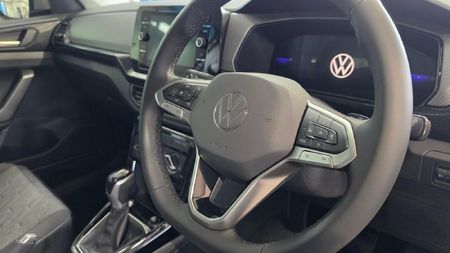 2026-Volkswagen-T-Cross-10-TSI-Life-Auto_15