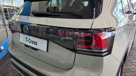 2026-Volkswagen-T-Cross-10-TSI-Life-Auto_7
