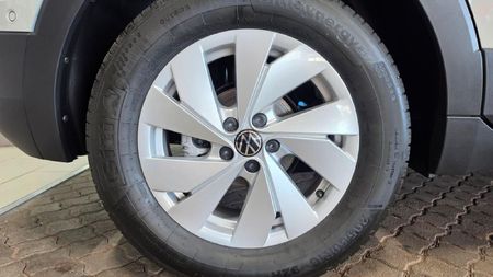 2026-Volkswagen-T-Cross-10-TSI-Life-Auto_8