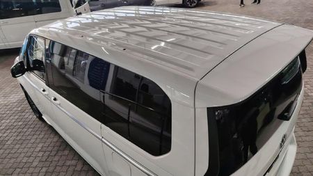 2026-Volkswagen-Caravelle-T7-Multivan-DSG-4Mot-Ehybrid_3