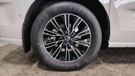 2026-Volkswagen-Caravelle-T7-Multivan-DSG-4Mot-Ehybrid_8