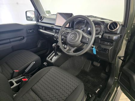 2026-Suzuki-Jimny-15-GLX-Auto_9