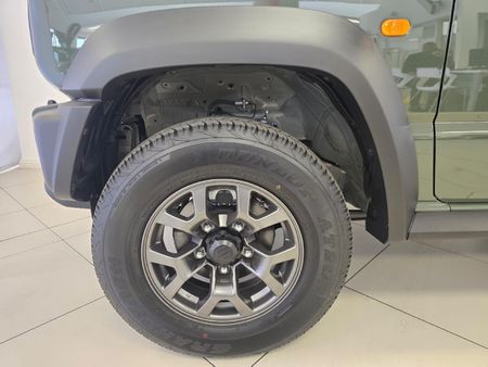 2026-Suzuki-Jimny-15-GLX-Auto_11