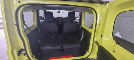 2022-Suzuki-Jimny-15-GL_8