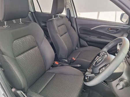 2026-Suzuki-Swift-12-GLX_8