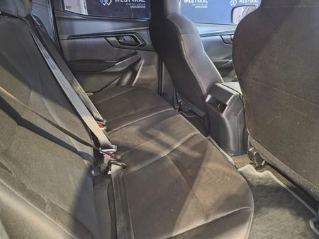 2023-Isuzu-D-Max-19-DDI-HR-L-Auto-Double-Cab_11