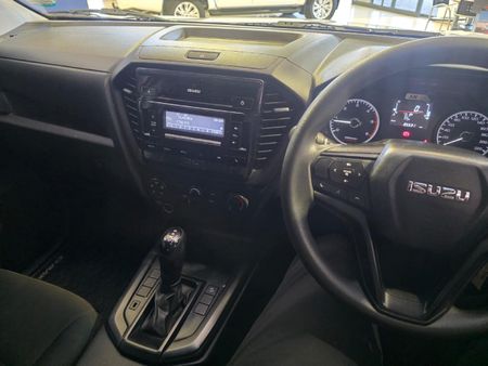 2023-Isuzu-D-Max-19-DDI-HR-L-Auto-Double-Cab_14