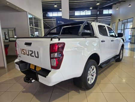 2023-Isuzu-D-Max-19-DDI-HR-L-Auto-Double-Cab_3