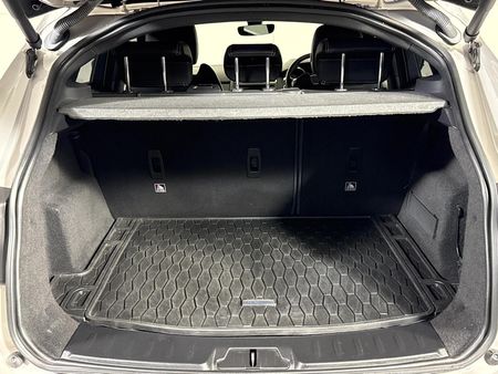 2019-Jaguar-E-Pace-D240-20D-SE-177kW_13
