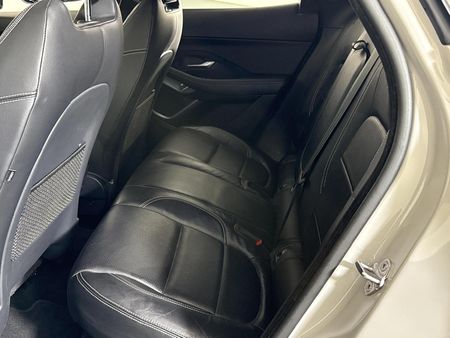2019-Jaguar-E-Pace-D240-20D-SE-177kW_3