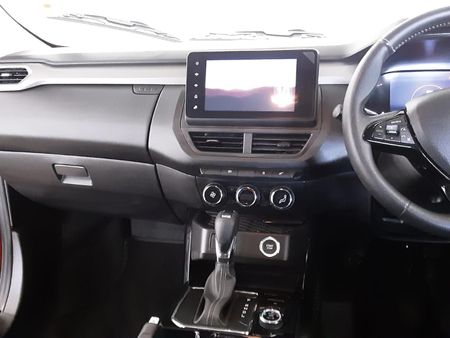 2026-Renault-Kiger-10T-Intens-Auto_8