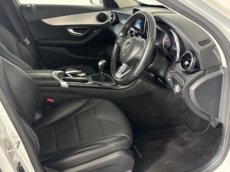 2018-Mercedes-Benz-C-Class-C-180_9