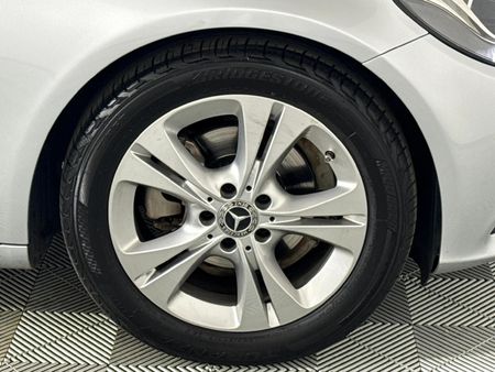 2018-Mercedes-Benz-C-Class-C-180_4