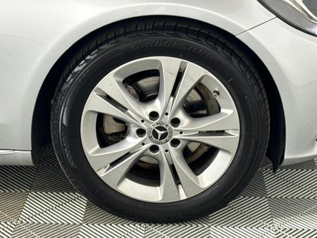 2018-Mercedes-Benz-C-Class-C-180_5