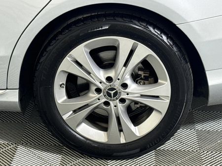 2018-Mercedes-Benz-C-Class-C-180_7