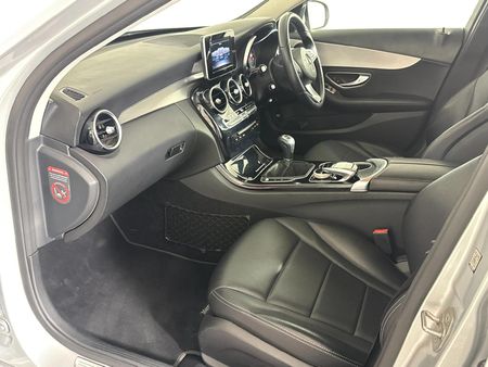 2018-Mercedes-Benz-C-Class-C-180_8