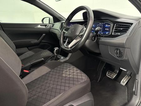 2023-Volkswagen-Taigo-10-TSI-R-Line-Auto_9
