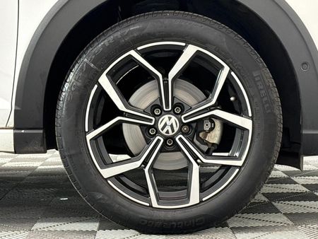 2023-Volkswagen-Taigo-10-TSI-R-Line-Auto_5
