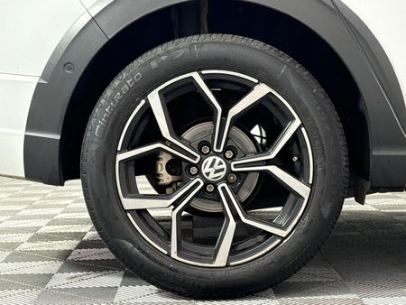 2023-Volkswagen-Taigo-10-TSI-R-Line-Auto_7