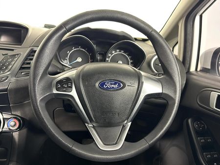 2018-Ford-Fiesta-10-EcoBoost-Trend-5-dr-Auto_12
