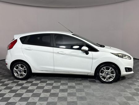 2018-Ford-Fiesta-10-EcoBoost-Trend-5-dr-Auto_17