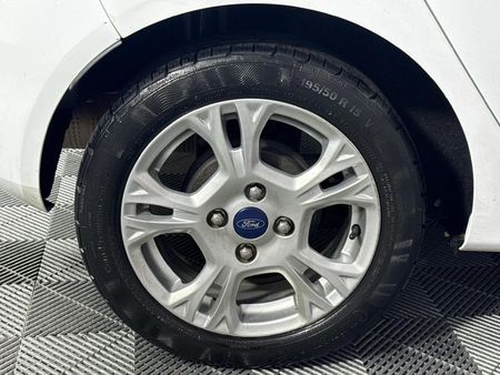 2018-Ford-Fiesta-10-EcoBoost-Trend-5-dr-Auto_7