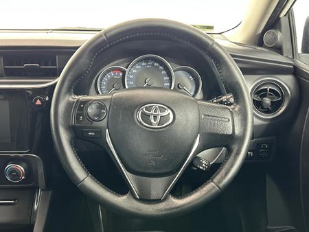 2019-Toyota-Corolla-16-Prestige-Auto_12