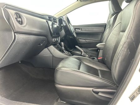 2019-Toyota-Corolla-16-Prestige-Auto_8