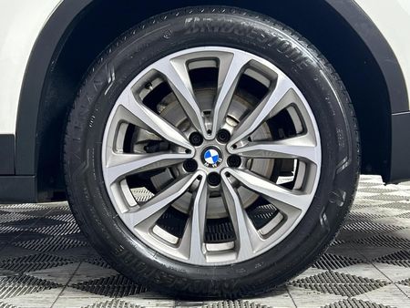 2019-BMW-X3-sDrive18d_6