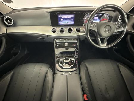 2017-Mercedes-Benz-E-Class-E-350d-Exclusive_1