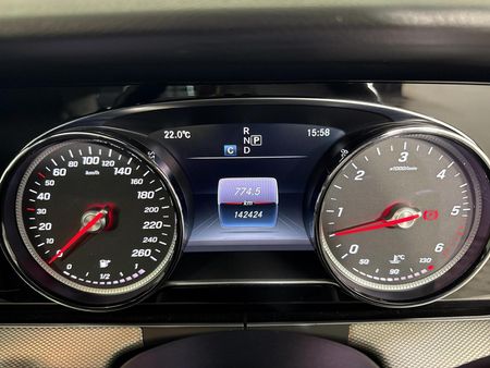 2017-Mercedes-Benz-E-Class-E-350d-Exclusive_2