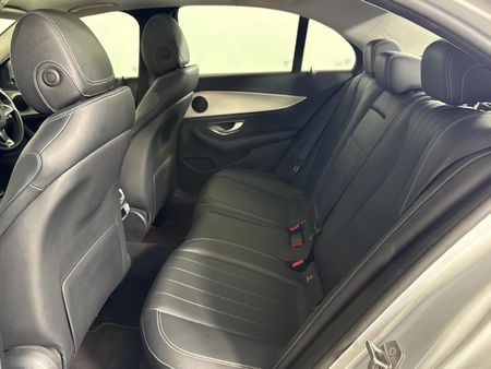 2017-Mercedes-Benz-E-Class-E-350d-Exclusive_3