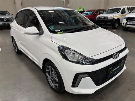 2025-Hyundai-Grand-i10-12-Fluid-Sedan-Auto_0