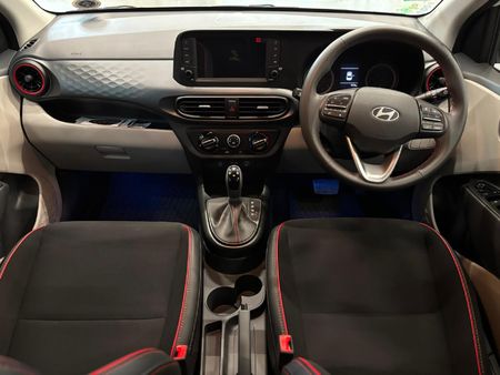 2025-Hyundai-Grand-i10-12-Fluid-Sedan-Auto_9