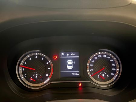 2025-Hyundai-Grand-i10-12-Fluid-Sedan-Auto_10