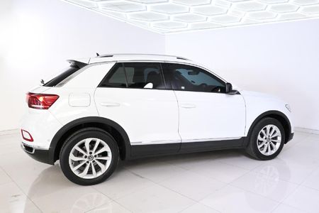 2023-Volkswagen-T-Roc-14-TSI-Design-Auto_1