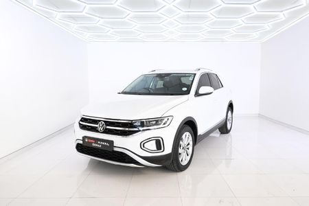 2023-Volkswagen-T-Roc-14-TSI-Design-Auto_6
