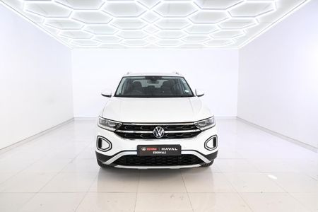 2023-Volkswagen-T-Roc-14-TSI-Design-Auto_7