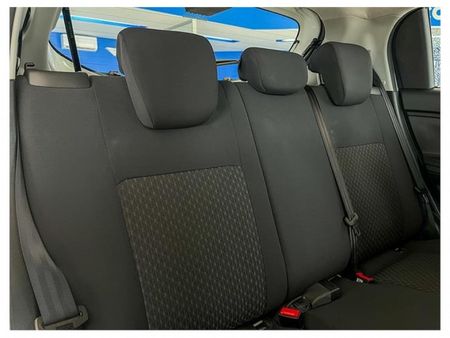 2025-Toyota-Vitz-10-XR_15