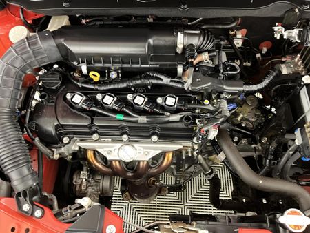 2024-Suzuki-Swift-12-GL_13